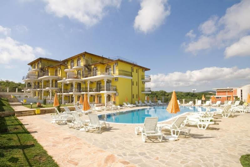 Menada Green Hills Apartments Sozopol Exterior foto